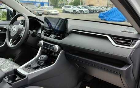 Toyota RAV4, 2025 год, 3 850 000 рублей, 13 фотография