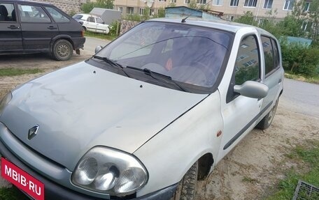 Renault Clio III, 2001 год, 120 000 рублей, 6 фотография