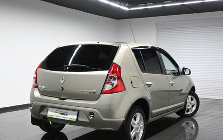 Renault Sandero I, 2011 год, 745 000 рублей, 2 фотография