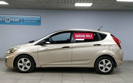 Hyundai Solaris II рестайлинг, 2011 год, 600 000 рублей, 8 фотография