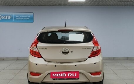 Hyundai Solaris II рестайлинг, 2011 год, 600 000 рублей, 6 фотография