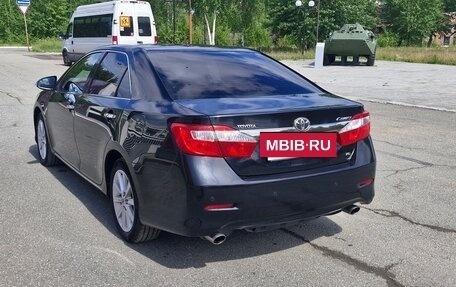 Toyota Camry, 2013 год, 2 200 000 рублей, 10 фотография