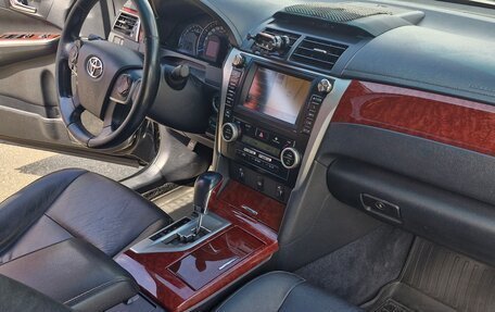 Toyota Camry, 2013 год, 2 200 000 рублей, 16 фотография