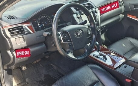 Toyota Camry, 2013 год, 2 200 000 рублей, 15 фотография