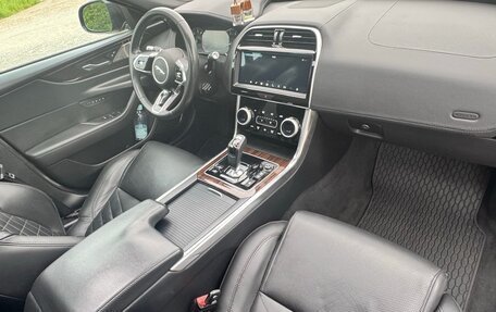 Jaguar XE I рестайлинг, 2019 год, 3 200 000 рублей, 17 фотография
