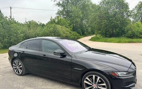 Jaguar XE I рестайлинг, 2019 год, 3 200 000 рублей, 29 фотография