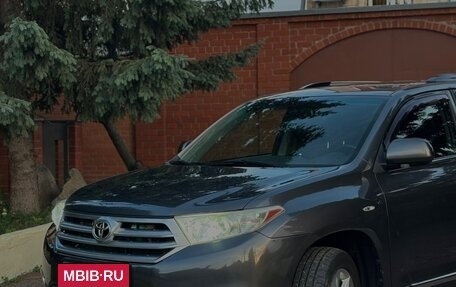 Toyota Highlander III, 2011 год, 1 900 000 рублей, 21 фотография