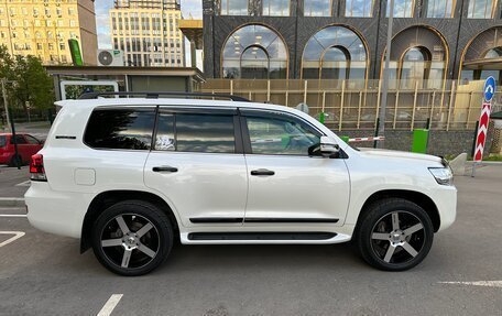 Toyota Land Cruiser 200, 2017 год, 6 000 000 рублей, 4 фотография