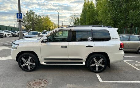 Toyota Land Cruiser 200, 2017 год, 6 000 000 рублей, 3 фотография