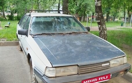 Mazda 626, 1987 год, 35 000 рублей, 2 фотография