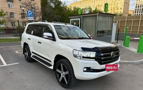 Toyota Land Cruiser 200, 2017 год, 6 000 000 рублей, 8 фотография