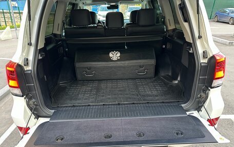 Toyota Land Cruiser 200, 2017 год, 6 000 000 рублей, 13 фотография