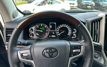 Toyota Land Cruiser 200, 2017 год, 6 000 000 рублей, 15 фотография