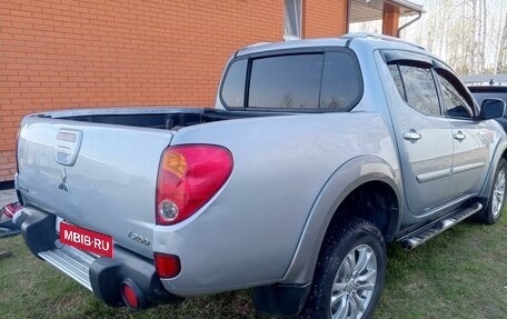 Mitsubishi L200 IV рестайлинг, 2013 год, 1 500 000 рублей, 6 фотография