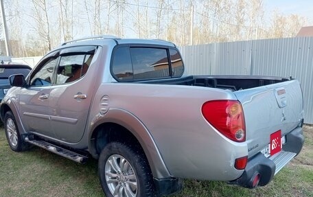 Mitsubishi L200 IV рестайлинг, 2013 год, 1 500 000 рублей, 2 фотография