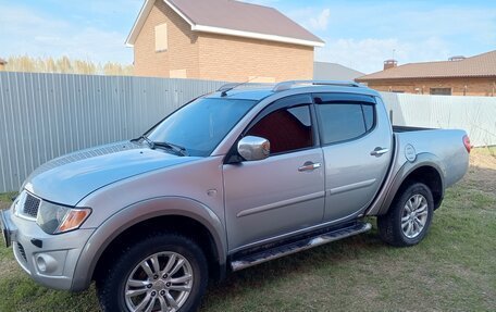 Mitsubishi L200 IV рестайлинг, 2013 год, 1 500 000 рублей, 11 фотография