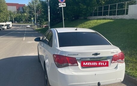 Chevrolet Cruze II, 2011 год, 700 000 рублей, 5 фотография