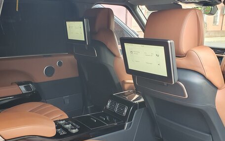 Land Rover Range Rover IV рестайлинг, 2017 год, 8 900 000 рублей, 15 фотография