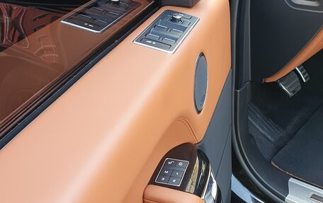 Land Rover Range Rover IV рестайлинг, 2017 год, 8 900 000 рублей, 24 фотография