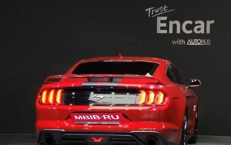 Ford Mustang VI рестайлинг, 2022 год, 3 365 000 рублей, 4 фотография