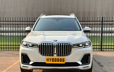BMW X7, 2022 год, 7 600 000 рублей, 2 фотография