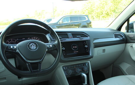 Volkswagen Tiguan II, 2017 год, 2 300 000 рублей, 6 фотография