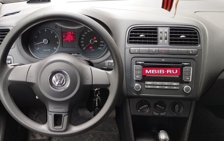 Volkswagen Polo VI (EU Market), 2011 год, 950 000 рублей, 10 фотография