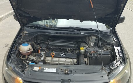 Volkswagen Polo VI (EU Market), 2011 год, 950 000 рублей, 17 фотография