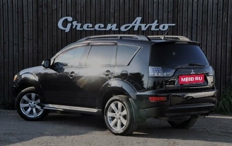 Mitsubishi Outlander III рестайлинг 3, 2011 год, 1 100 000 рублей, 3 фотография