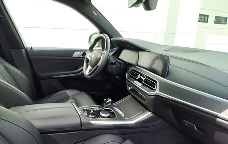BMW X7, 2019 год, 7 600 000 рублей, 15 фотография