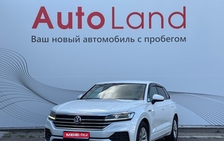 Volkswagen Touareg III, 2019 год, 4 290 000 рублей, 1 фотография