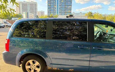 Dodge Caravan V, 2010 год, 1 200 000 рублей, 5 фотография