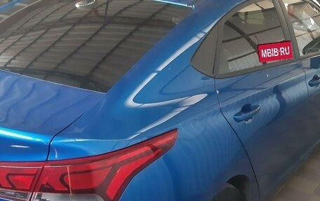 Hyundai Solaris II рестайлинг, 2021 год, 1 849 000 рублей, 2 фотография