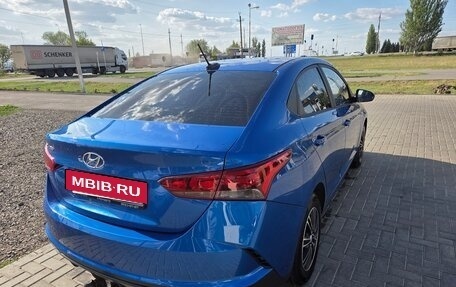 Hyundai Solaris II рестайлинг, 2021 год, 1 849 000 рублей, 20 фотография