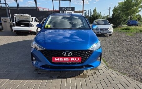 Hyundai Solaris II рестайлинг, 2021 год, 1 849 000 рублей, 18 фотография