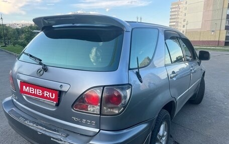 Lexus RX IV рестайлинг, 2002 год, 850 000 рублей, 5 фотография