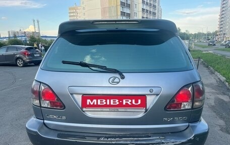 Lexus RX IV рестайлинг, 2002 год, 850 000 рублей, 4 фотография