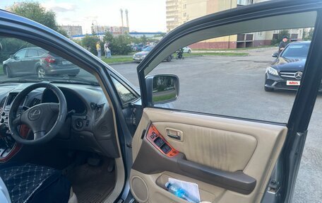 Lexus RX IV рестайлинг, 2002 год, 850 000 рублей, 14 фотография