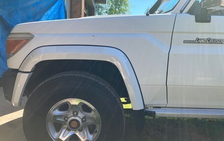 Toyota Land Cruiser 70, 2009 год, 3 150 000 рублей, 11 фотография