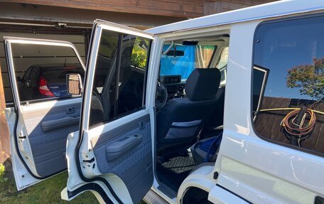 Toyota Land Cruiser 70, 2009 год, 3 150 000 рублей, 6 фотография