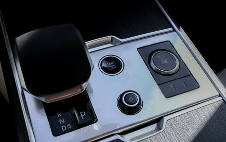 Land Rover Range Rover IV рестайлинг, 2022 год, 20 900 000 рублей, 22 фотография