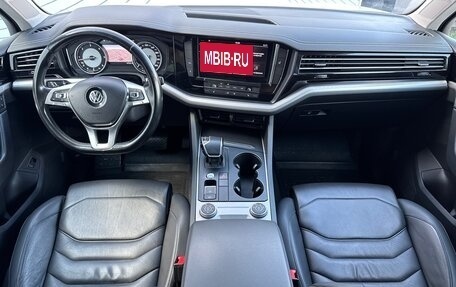 Volkswagen Touareg III, 2019 год, 4 290 000 рублей, 12 фотография