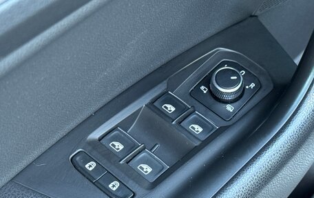 Volkswagen Touareg III, 2019 год, 4 290 000 рублей, 23 фотография