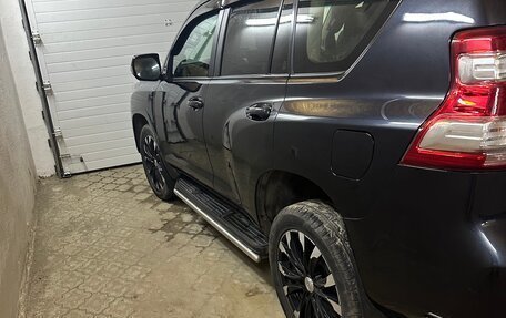 Toyota Land Cruiser Prado 150 рестайлинг 2, 2014 год, 3 499 000 рублей, 8 фотография