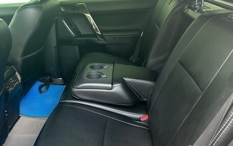 Toyota Land Cruiser Prado 150 рестайлинг 2, 2014 год, 3 499 000 рублей, 12 фотография