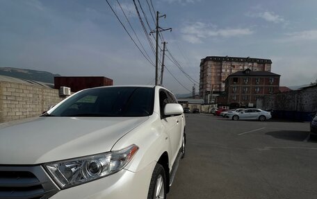 Toyota Highlander III, 2013 год, 2 299 999 рублей, 3 фотография