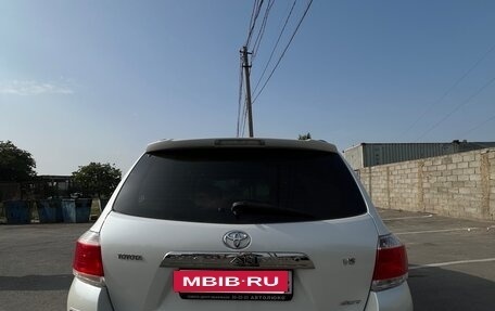 Toyota Highlander III, 2013 год, 2 299 999 рублей, 5 фотография