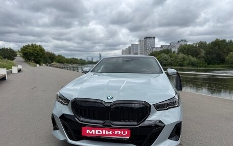 BMW 5 серия, 2023 год, 7 600 000 рублей, 2 фотография
