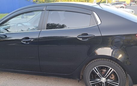 KIA Rio III рестайлинг, 2015 год, 1 050 000 рублей, 2 фотография