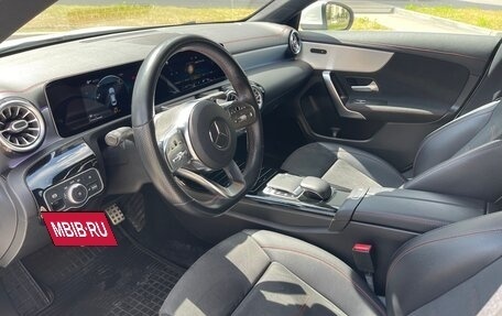 Mercedes-Benz CLA, 2019 год, 2 950 000 рублей, 7 фотография